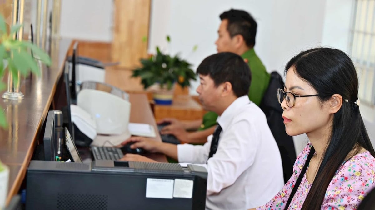 Lam Dong a créé 3 groupes de travail pour aider les localités à surmonter les difficultés.