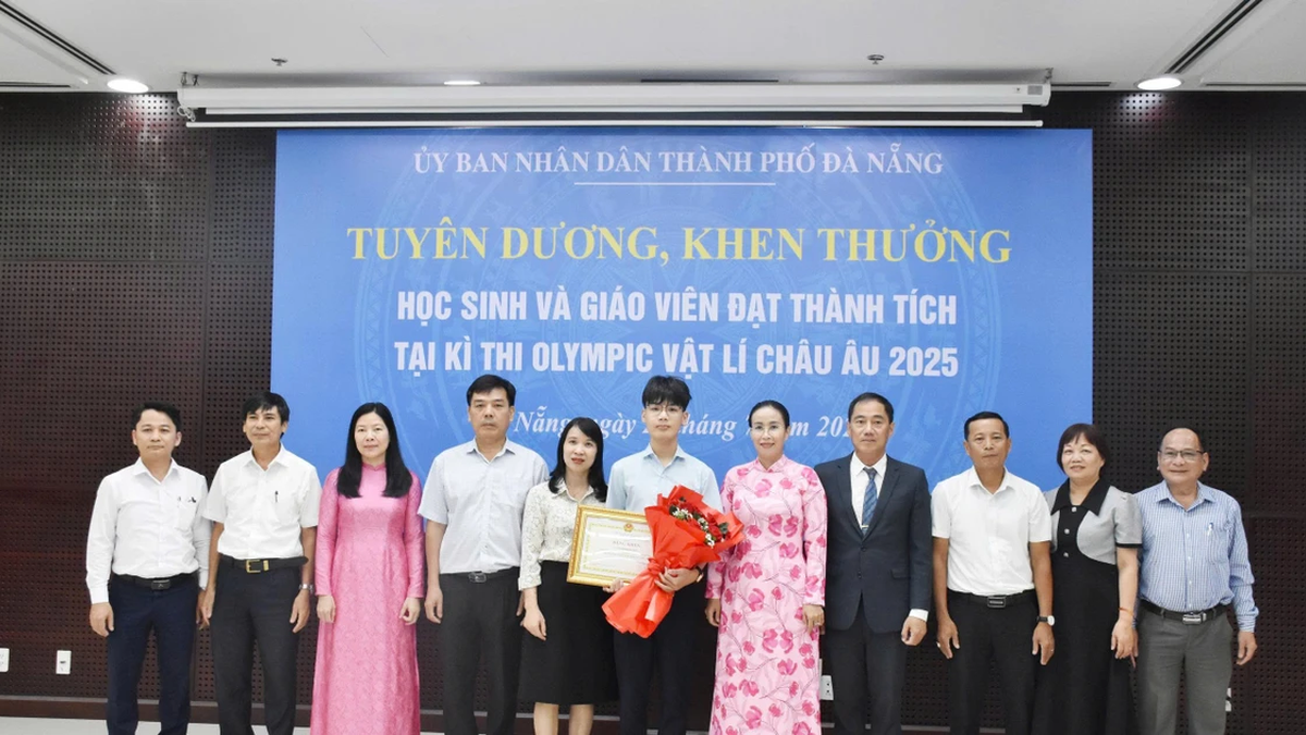 Da Nang premia a estudiantes y profesores ganadores de premios en la Olimpiada Europea de Física