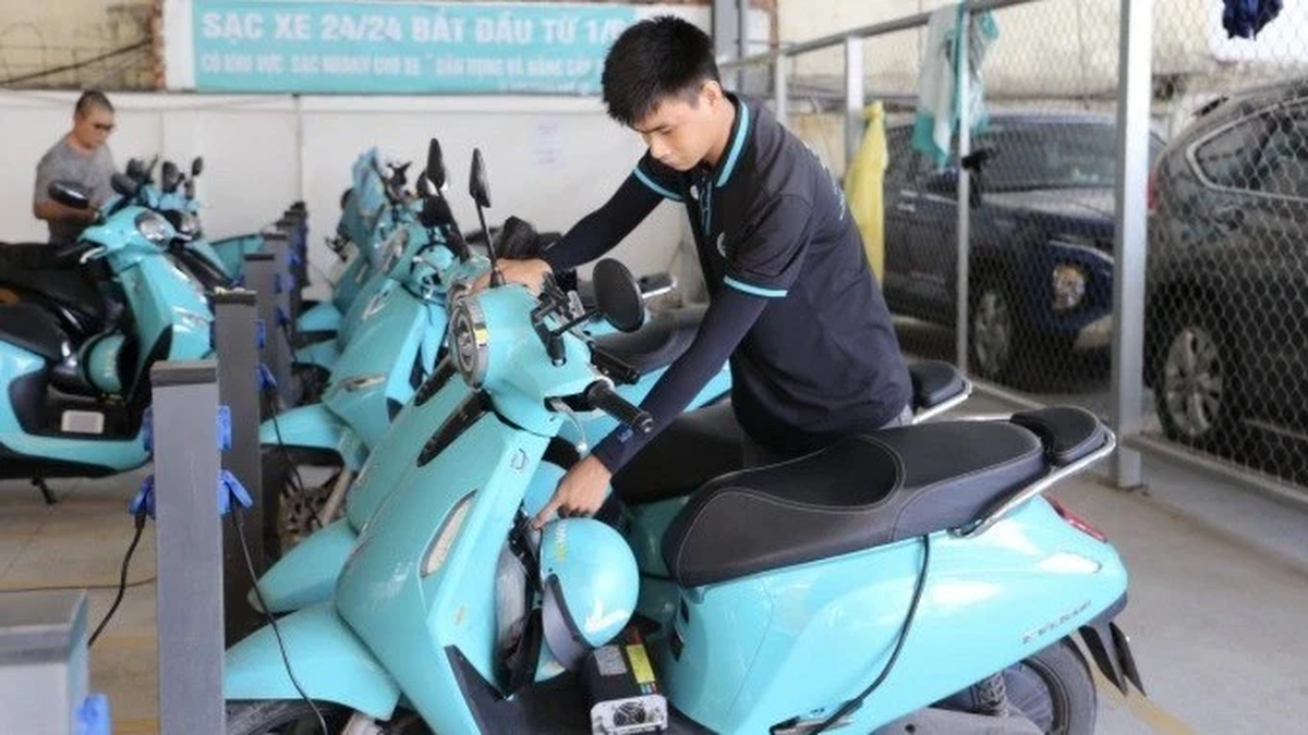 โมเดลร้านกาแฟพร้อมสถานีชาร์จรถยนต์ไฟฟ้า
