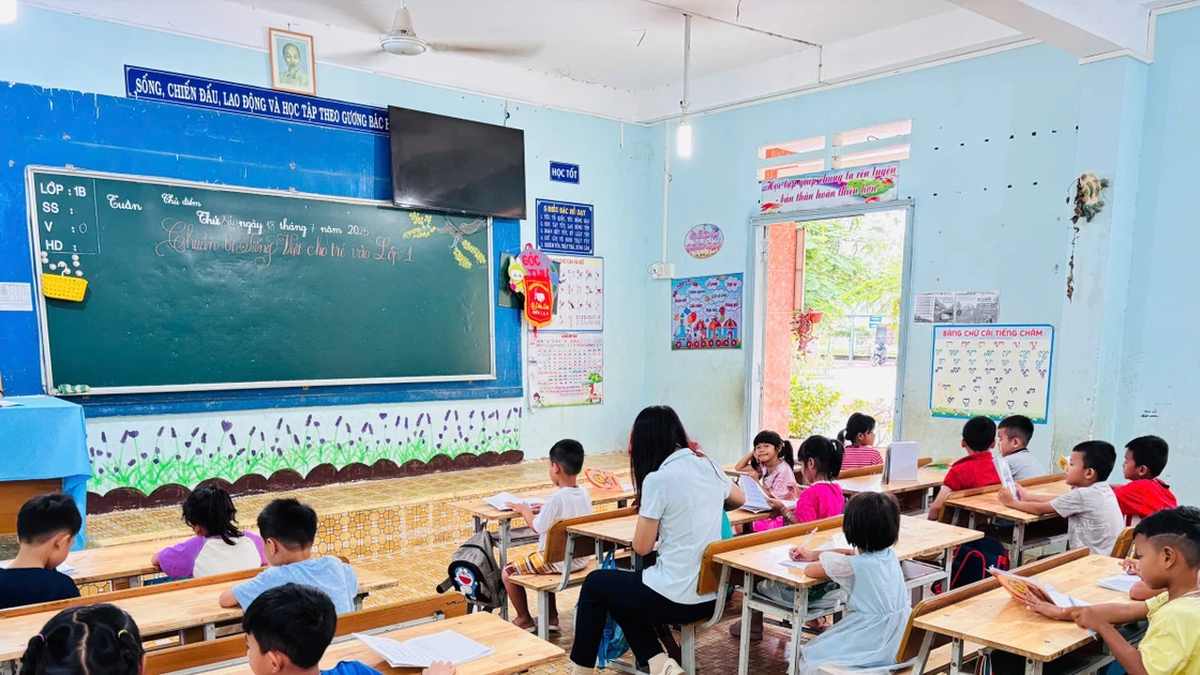초등학교 1학년 입학 전 소수민족 어린이들에게 베트남어를 가르치기 위한 노력