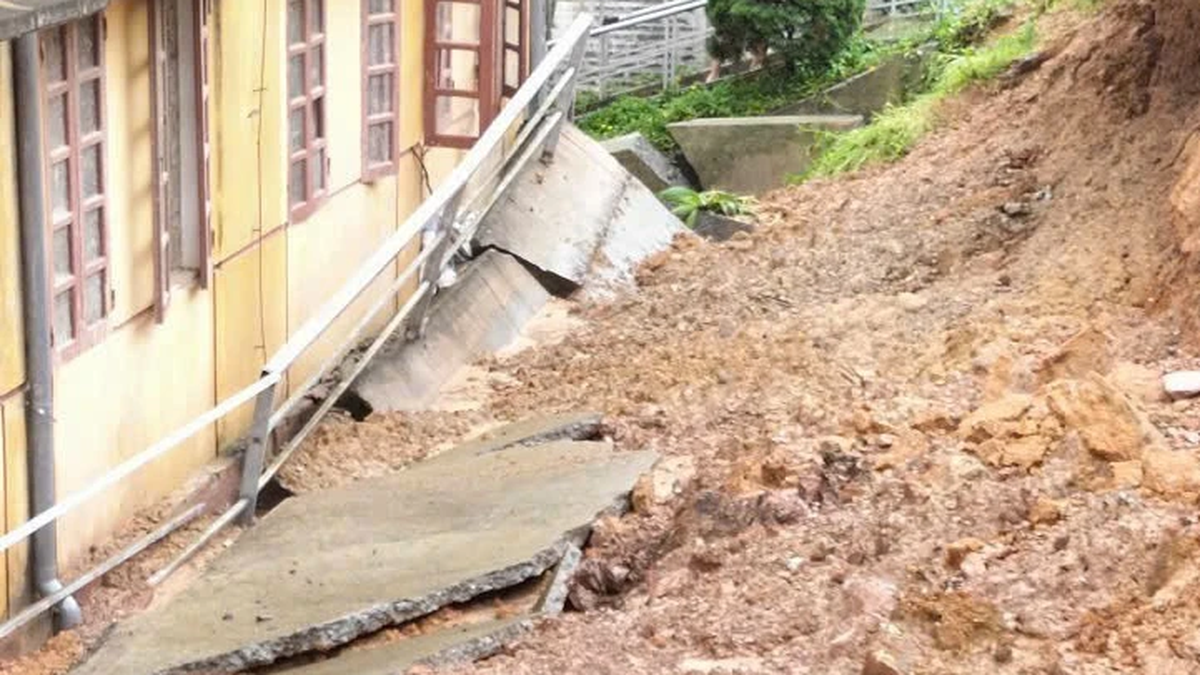 ฝนตกหนัก 70 หลังคาเรือนในตำบลเลืองถิญต้องอพยพข้ามคืน