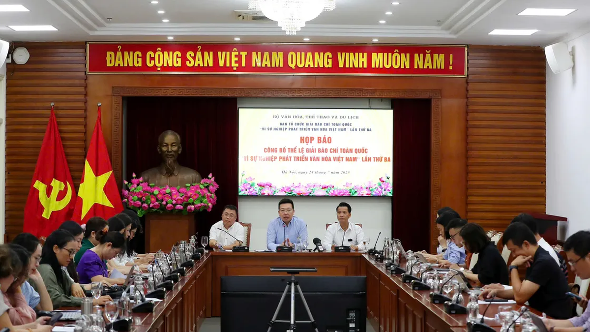 Lanzamiento del III Premio Nacional de Prensa "Por el desarrollo de la cultura vietnamita"