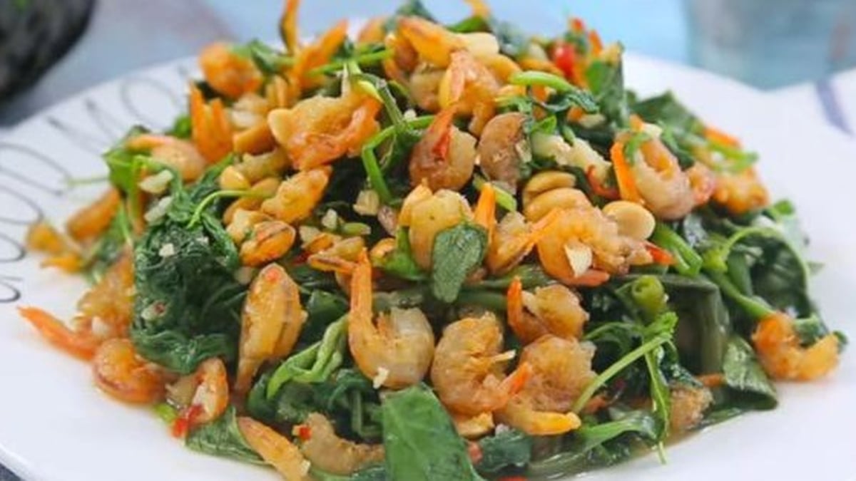 Эти фирменные летние салаты Ханоя восхитительны на вкус, просты в приготовлении и совершенно не содержат глутамата натрия.