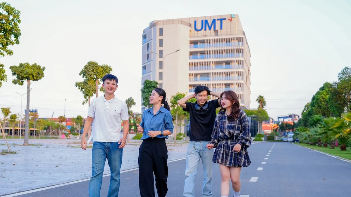 أعلنت جامعة مدينة هوشي منه للإدارة والتكنولوجيا الحد الأدنى للدرجات في 9 تخصصات رئيسية.