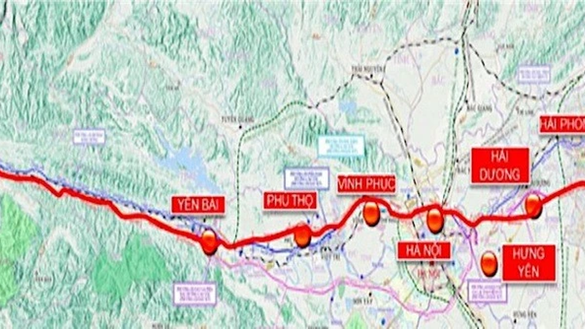 Défricher d'urgence le terrain pour le projet ferroviaire Lao Cai - Hanoi - Hai Phong