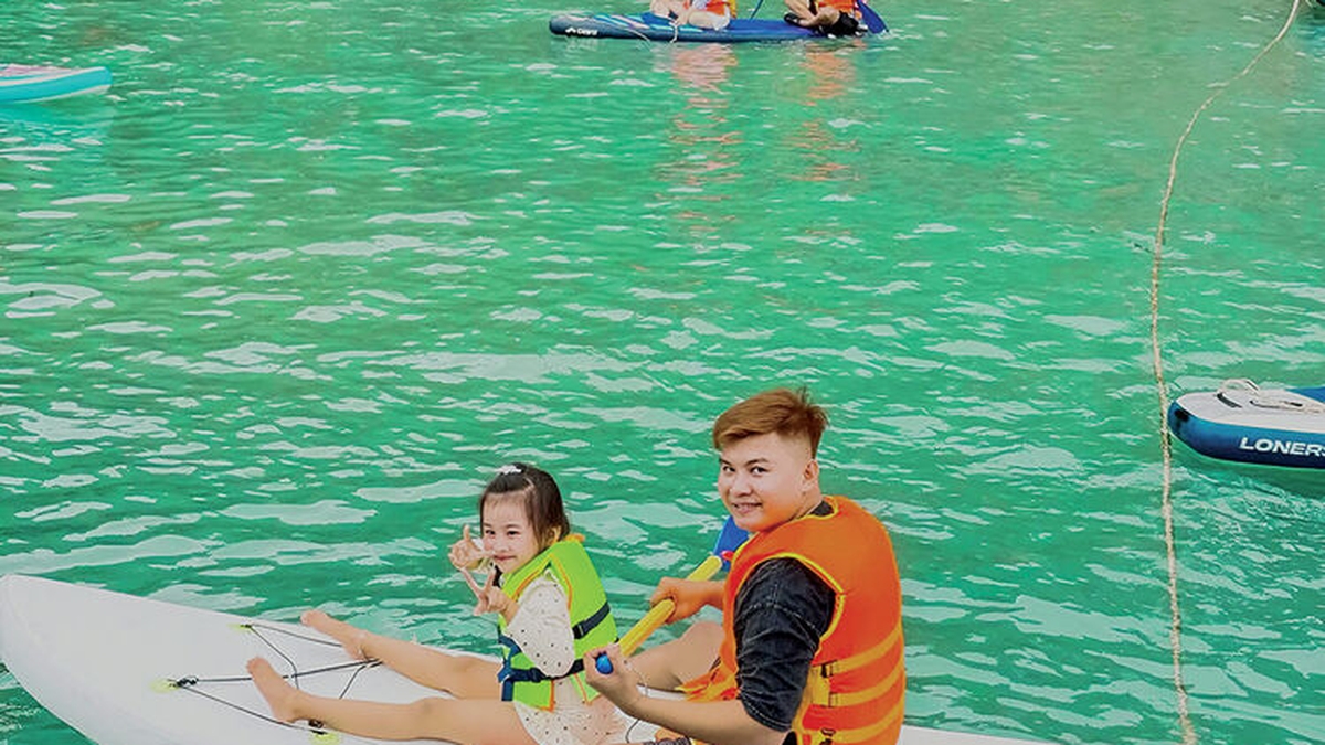 พักผ่อนที่เกาะซอนไร