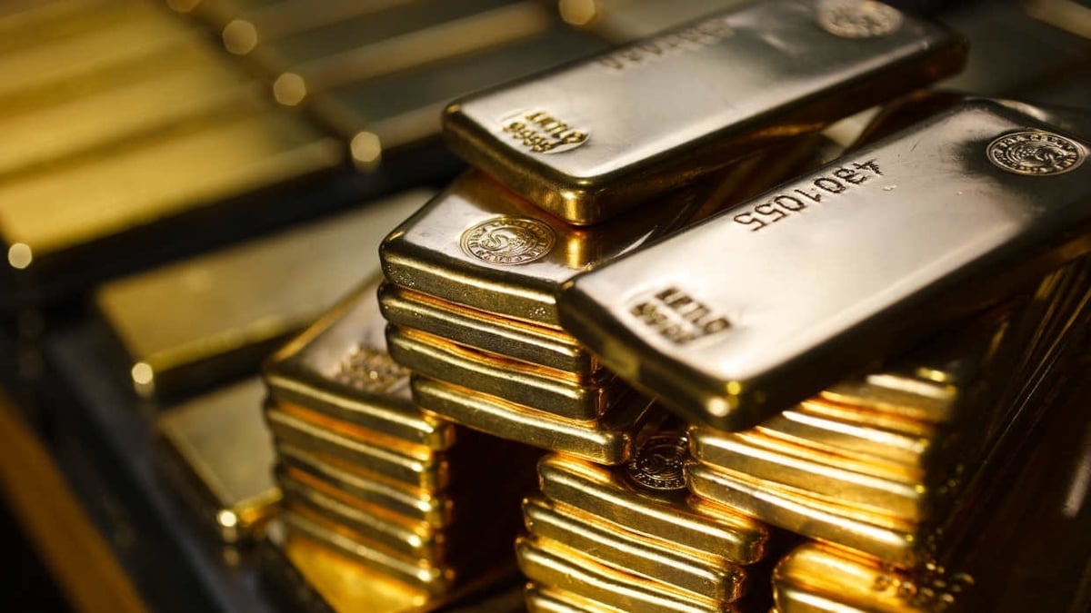Les prix mondiaux de l'or se redressent après avoir atteint des niveaux bas grâce à des données positives sur l'emploi