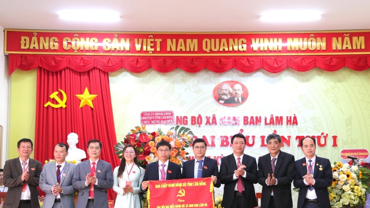 Nam Ban Lam Ha continues to promote comprehensive digital transformation