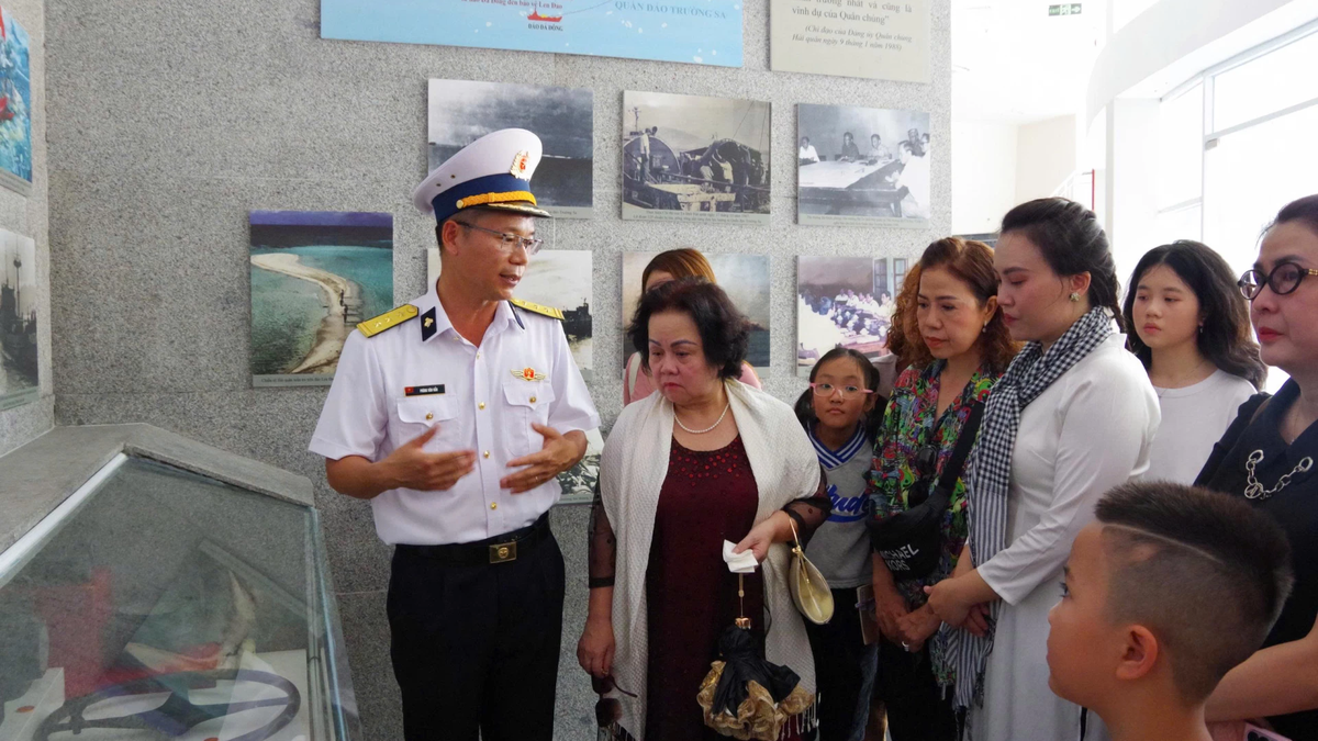 Regiment 451 organizes gratitude activities to celebrate War Invalids and Martyrs Day