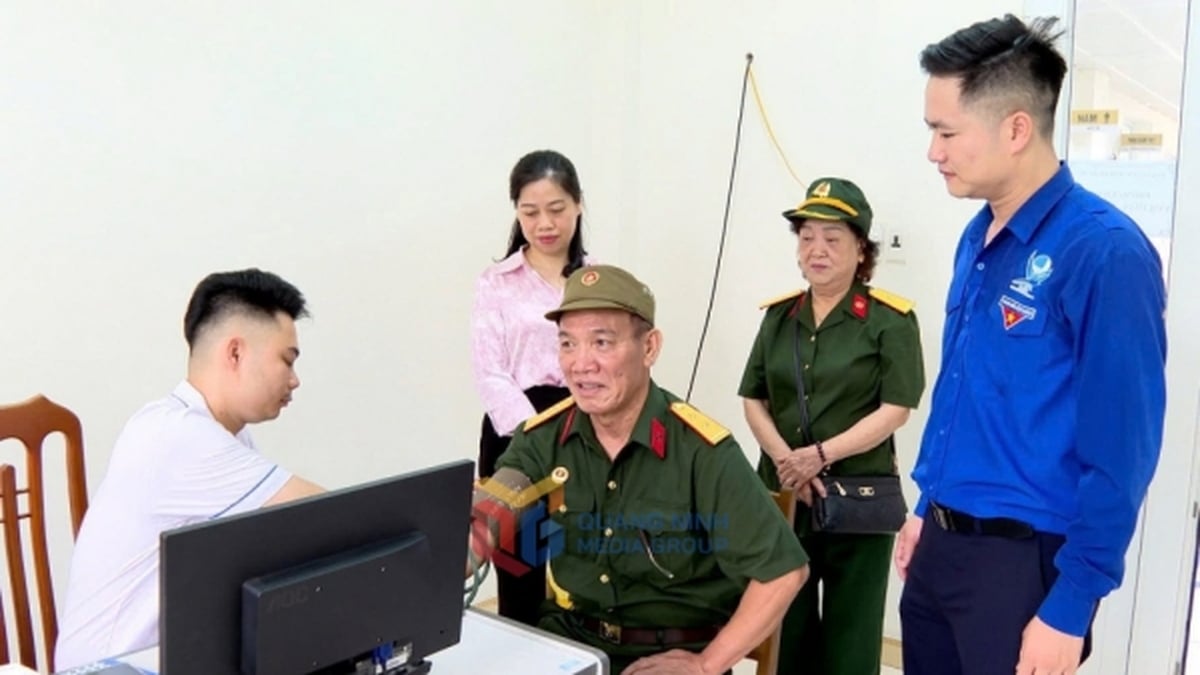 เยาวชนกวางนิญเดินทางแห่งความกตัญญูต่อไป