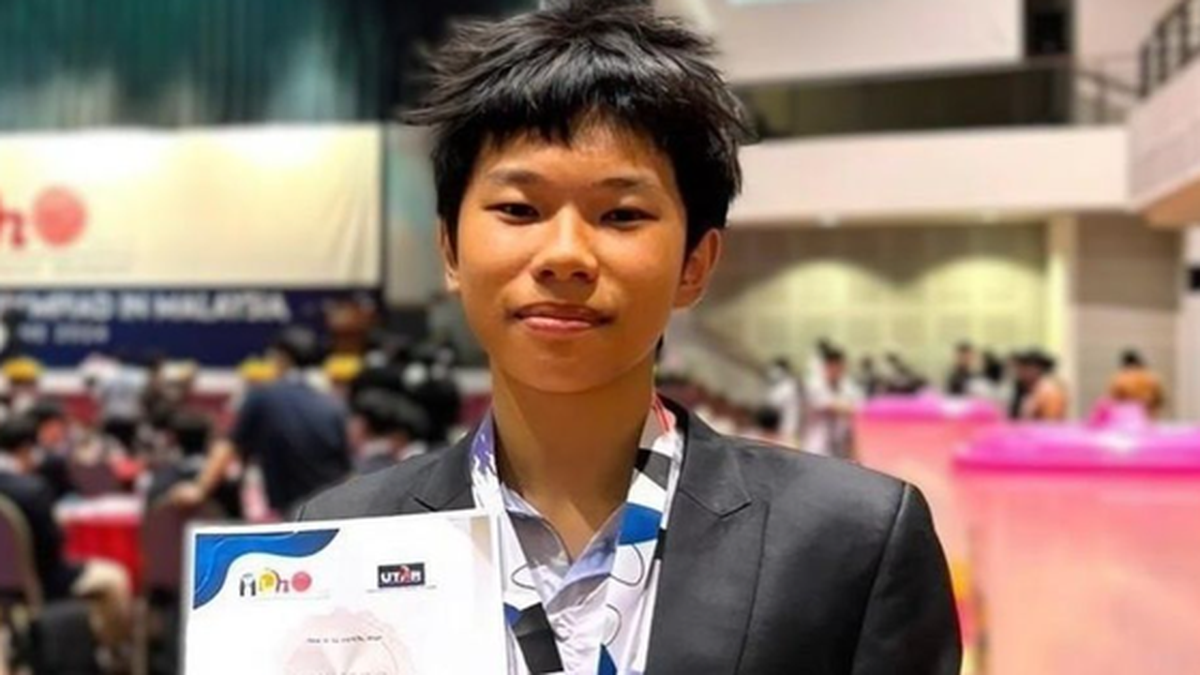 Un estudiante ganó la única medalla de oro para la delegación vietnamita en la Olimpiada Internacional de Física de 2025