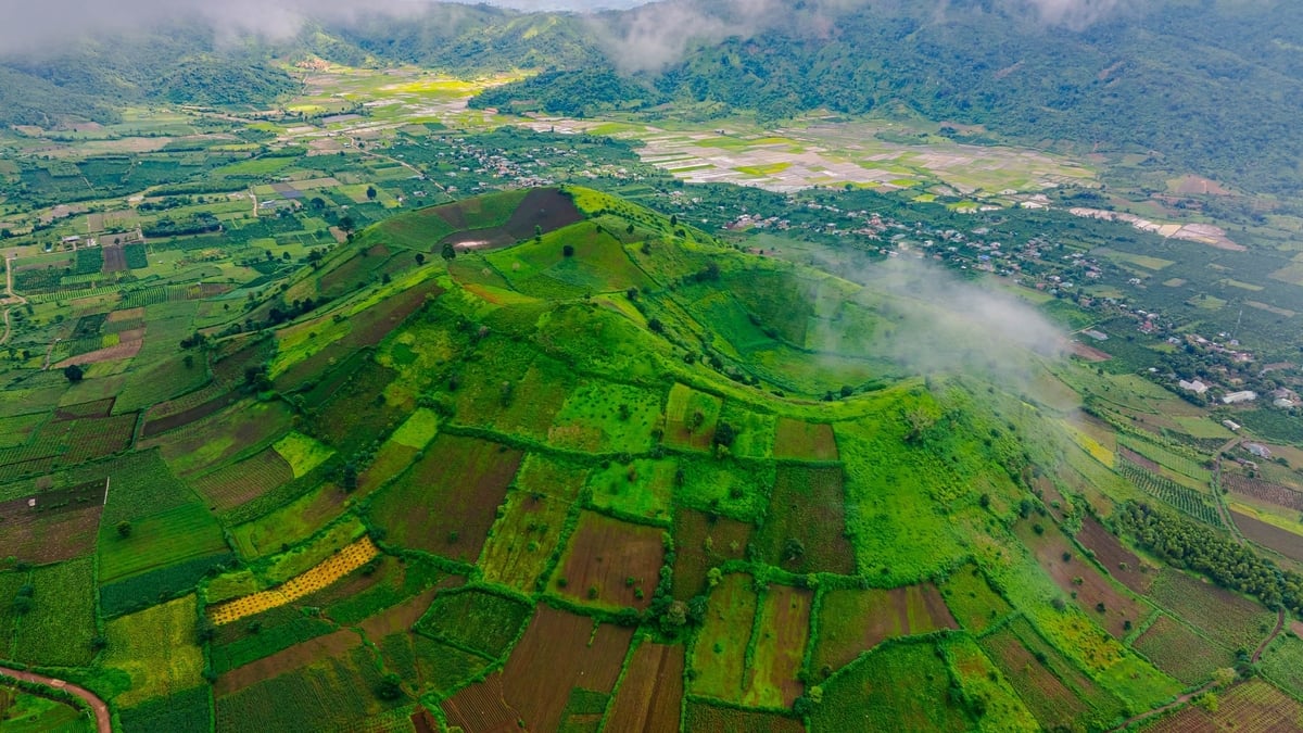 Đánh thức Chư Đăng Ya - miệng núi lửa ngủ quên giữa đại ngàn Tây Nguyên