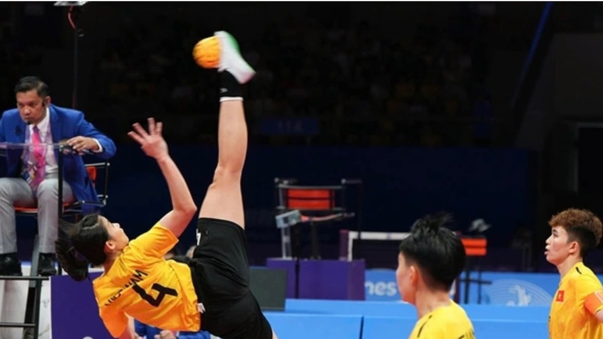 Vietnamese women's sepak takraw defeat Thailand, win world gold medal: Historical miracle