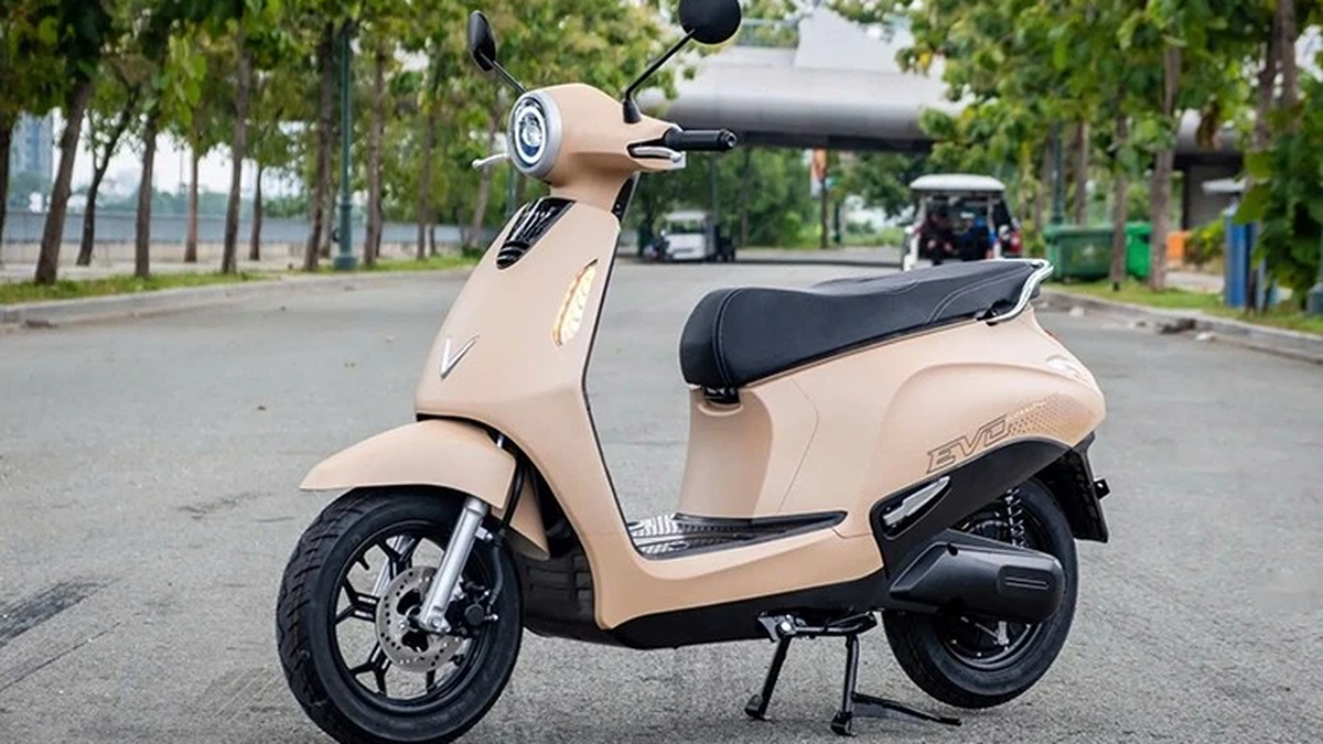 Vea la motocicleta eléctrica VinFast Evo Grand desde 18 millones de VND