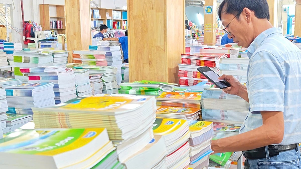 การรวมจังหวัดและเมือง: การนำชุดหนังสือเรียนหนึ่งชุดหรือหลายชุดมาหารือกันอีกครั้ง