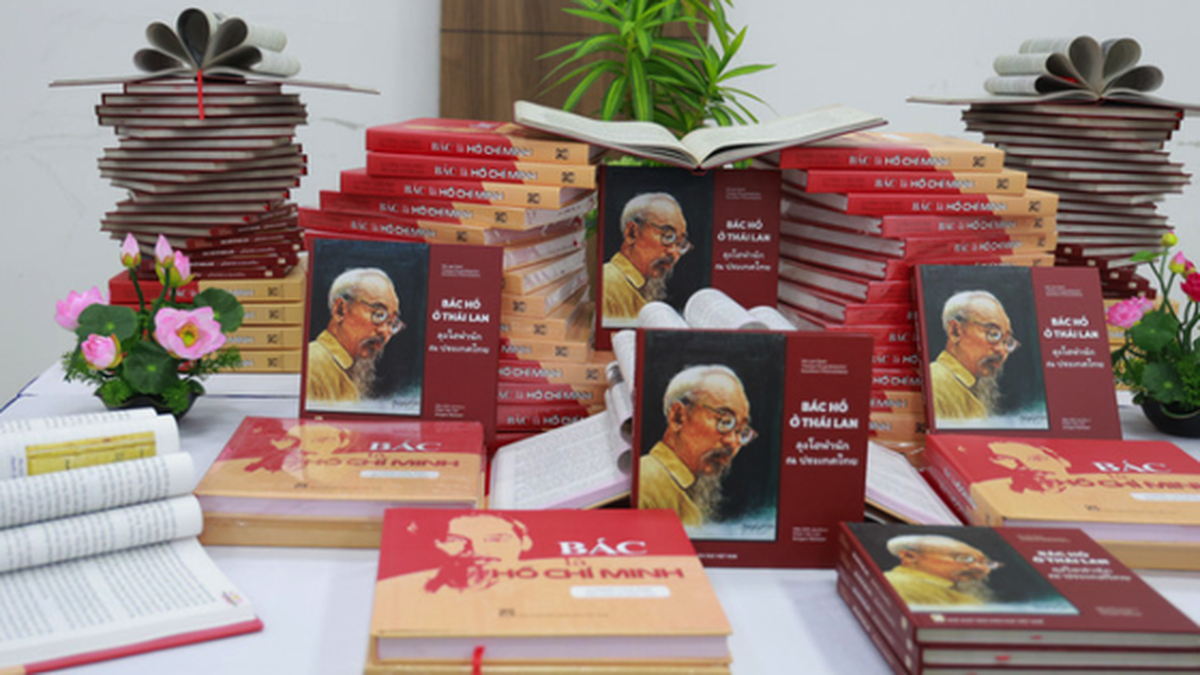 เปิดตัวหนังสือ 2 เล่มเกี่ยวกับประธานาธิบดีโฮจิมินห์