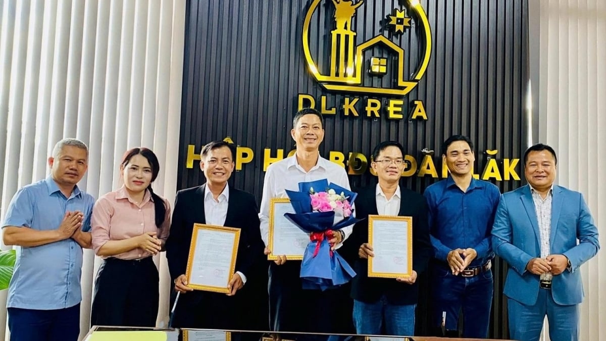សមាគមអចលនទ្រព្យ Dak Lak បានបង្កើតក្រុមប្រឹក្សាជំរុញការវិនិយោគ និងក្លឹបអចលនទ្រព្យ Dak Lak ភាគខាងកើត