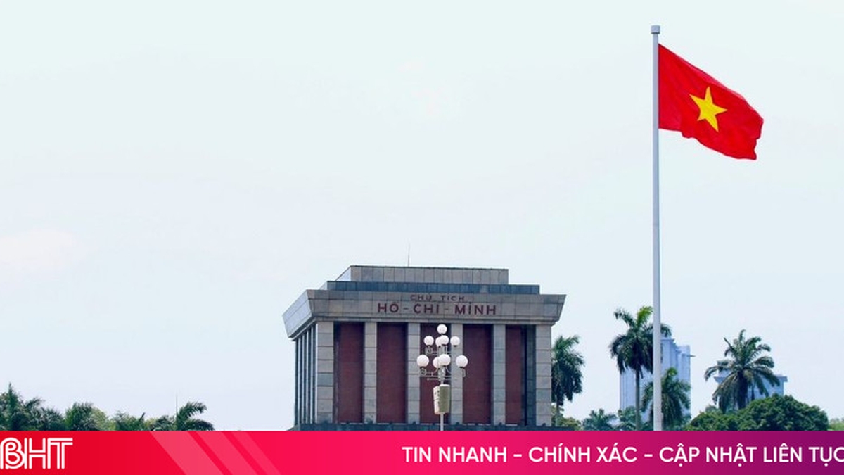 When will the Ho Chi Minh Mausoleum reopen?