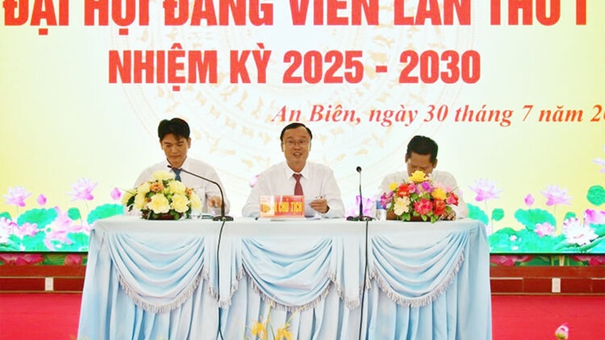 アンビエンコミューン人民委員会の党委員会は、2つの突破課題を提案した。