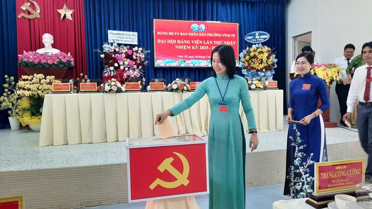 Building Vinh Te ward into a tourist center