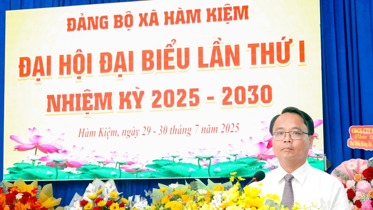 Le secrétaire adjoint du comité du parti provincial de Lam Dong, Dang Hong Sy, a assisté et dirigé le congrès du comité du parti de la commune de Ham Kiem.