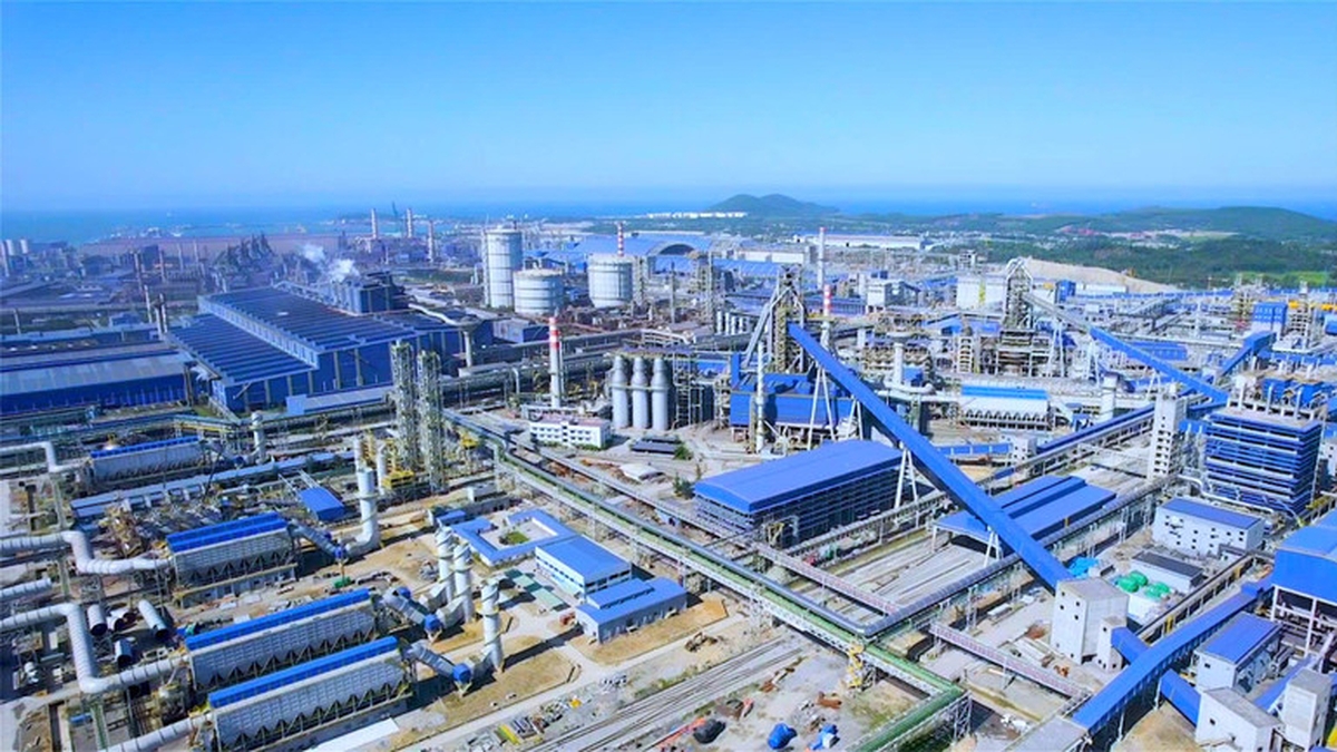 Un proyecto especial de producción de acero y rieles impulsa el crecimiento económico de Quang Ngai