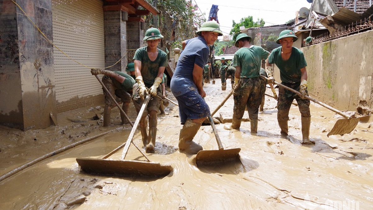 Work hard to clear the road and clean the house.