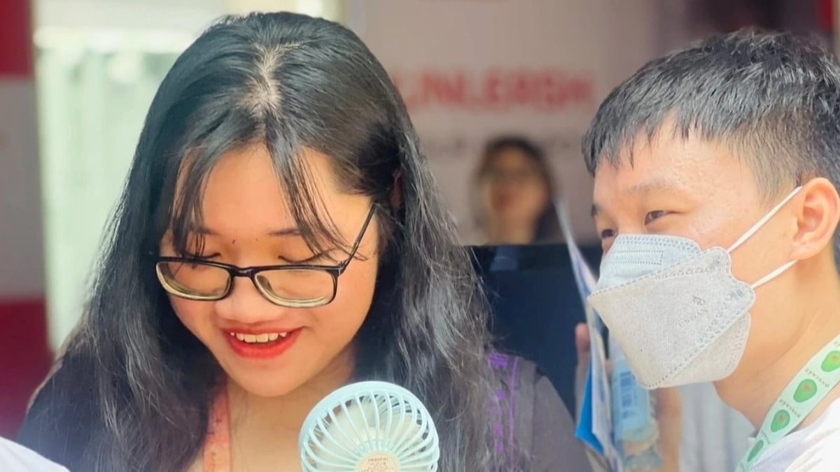 និស្សិតជាង 310,000 នាក់បានបដិសេធមិនដាក់ពាក្យសុំចូលរៀននៅសកលវិទ្យាល័យ៖ តើមានអ្វីមិនធម្មតាទេ?