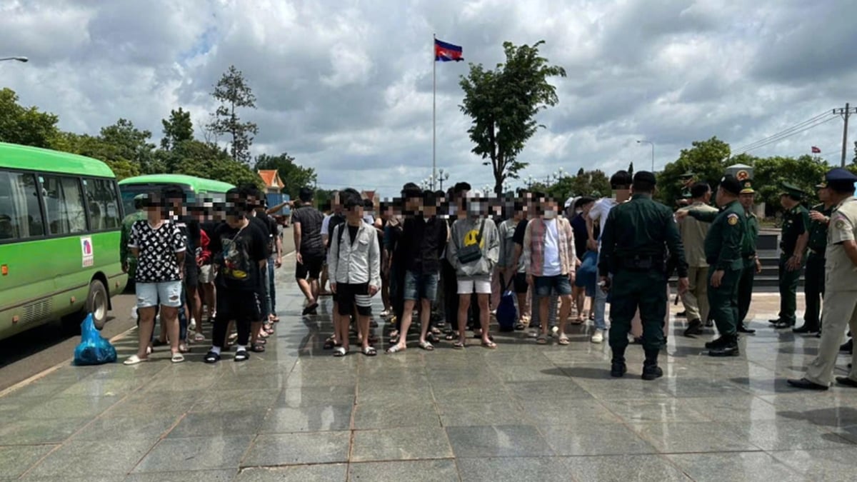 ទទួល​បាន​ពលរដ្ឋ​វៀតណាម ៨៥​នាក់ ពាក់ព័ន្ធ​នឹង​សកម្មភាព​ឆបោក​នៅ​កម្ពុជា។