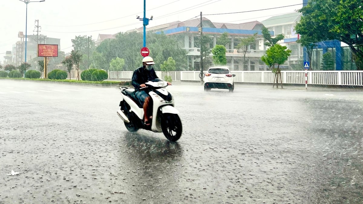 Hai Phong connaît des averses et des orages