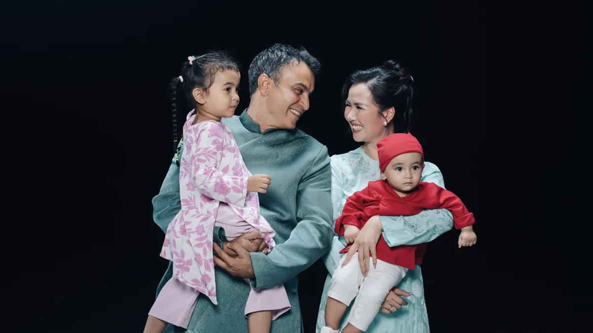 Vo Ha Tram released MV "Wish to be Vietnamese"