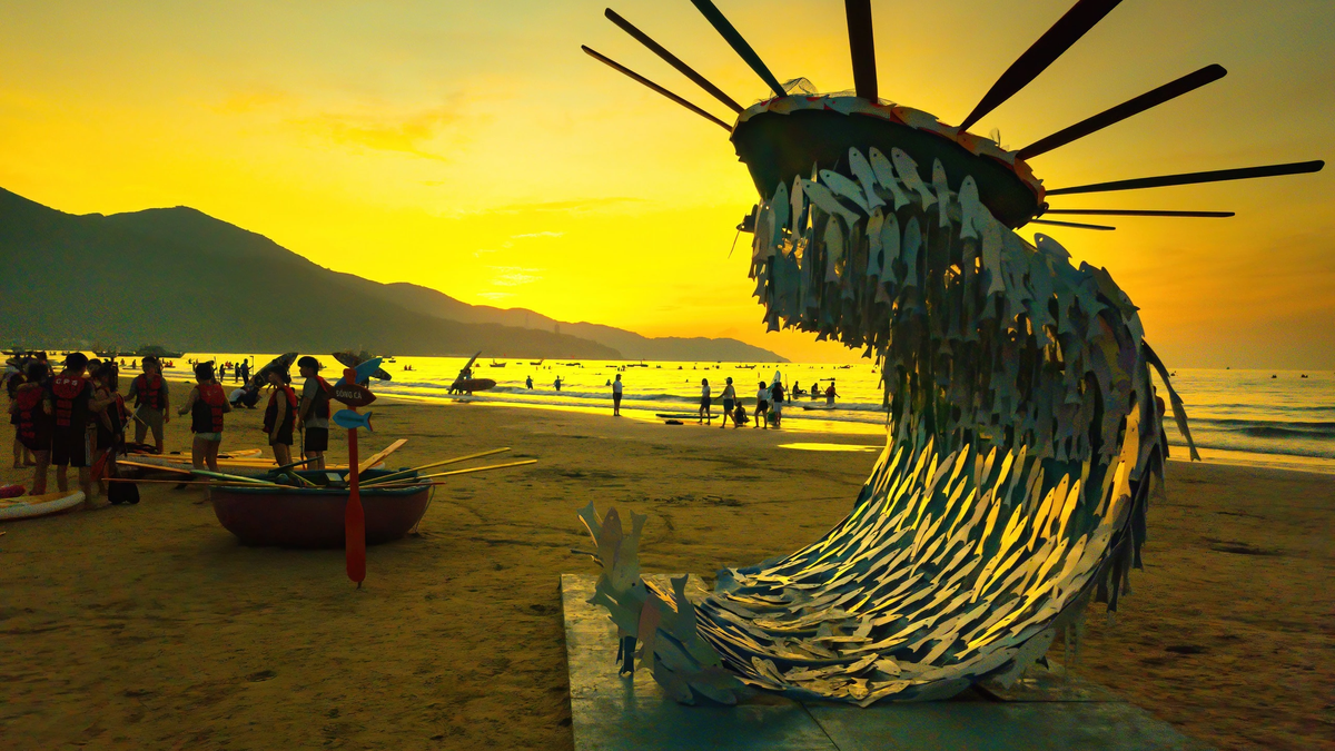 Amazingly beautiful art space on Da Nang beach