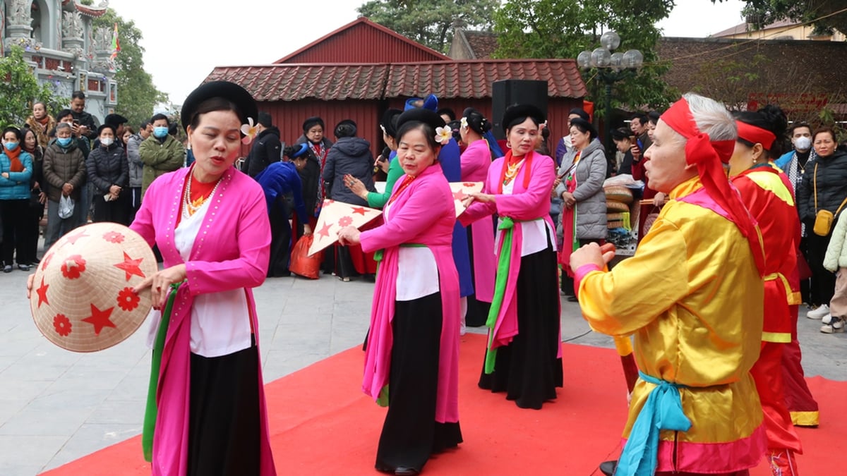 សិល្បៈ Cheo ខេត្ត Bac Ninh ត្រូវបានដាក់បញ្ចូលក្នុងបញ្ជីបេតិកភណ្ឌវប្បធម៌អរូបីជាតិ។