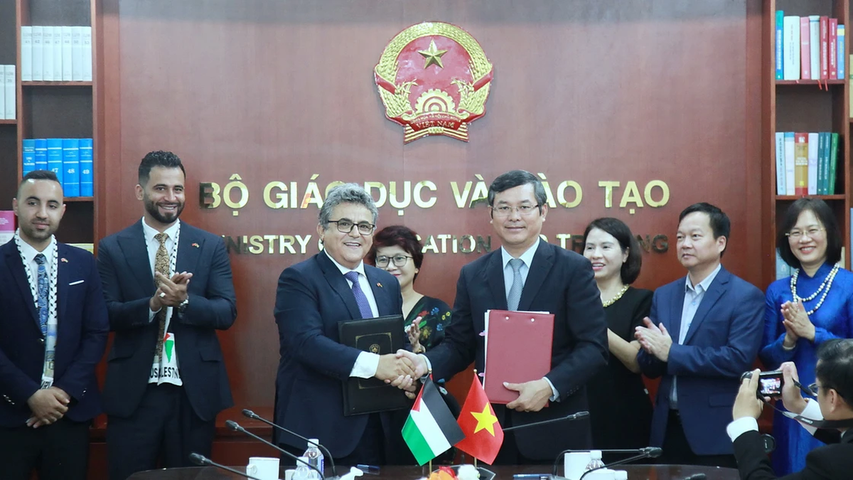 Vietnam - Palestine educational cooperation is developing well.