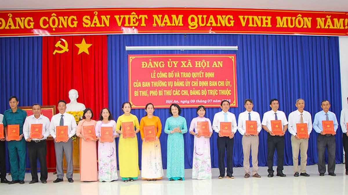 Le Comité du Parti de la commune de Hoi An a annoncé et approuvé la décision d'établir 47 branches et comités du parti affiliés.