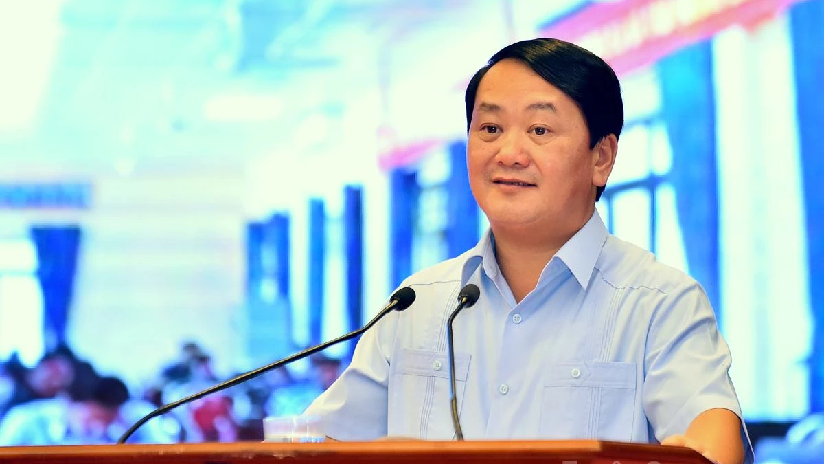 Conference to disseminate and implement new documents of the Party Central Committee