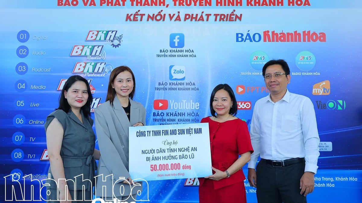 Khanh Hoa Newspaper, Radio and Television: Received 50 million VND to support people in Nghe An province affected by storms and floods