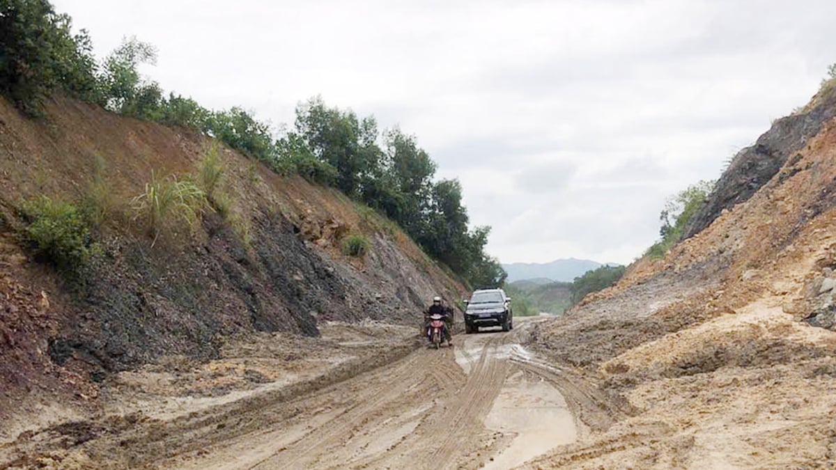 Bac Ninh: ជួសជុល​ជា​បន្ទាន់​នូវ​ការ​បាក់​ដី​នៅ​លើ​ផ្លូវ​ខេត្ត 294B