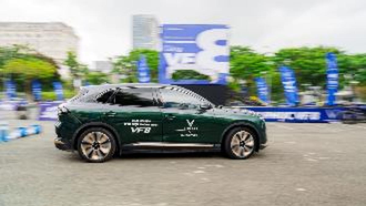 Funciona bien, se carga fácilmente, VinFast VF 8 es la compra más valiosa en el segmento de 1 mil millones de VND