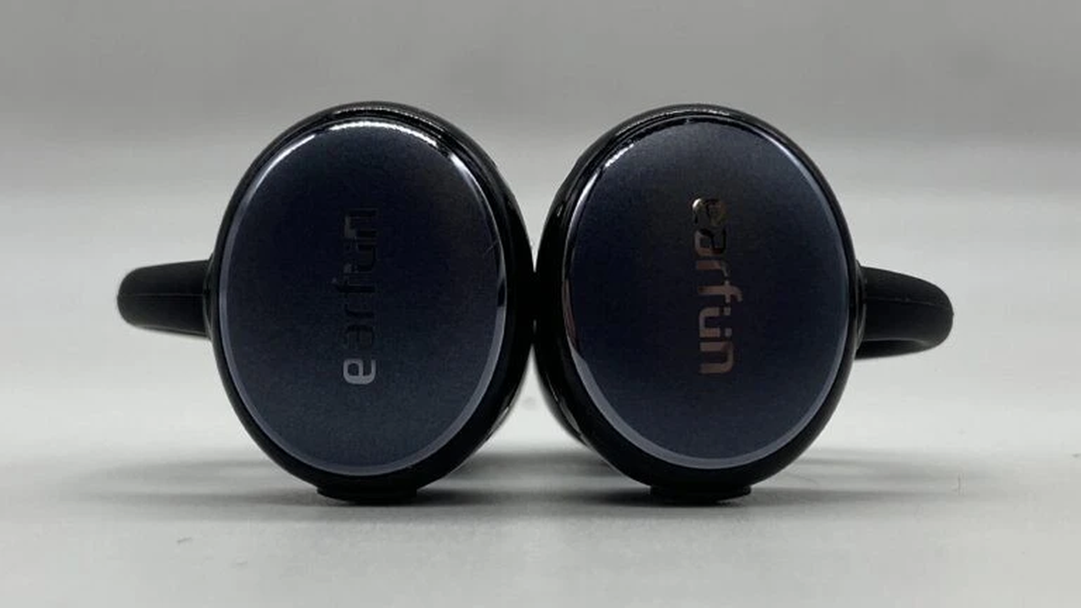 استمتع بأفضل تجربة مع تصميم مشبك الأذن الفريد من Earfun Clip