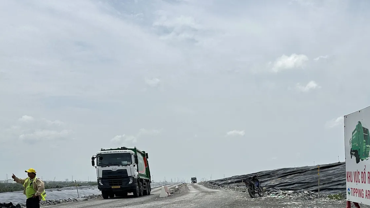Da Phuoc landfill extends 24/7 garbage reception and treatment until November 30, 2025