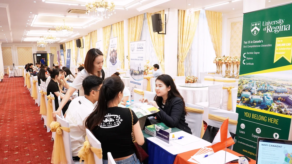 مجموعة EI – الخيار الأمثل للعديد من الشباب الراغبين في الدراسة بالخارج في الدول الناطقة باللغة الإنجليزية