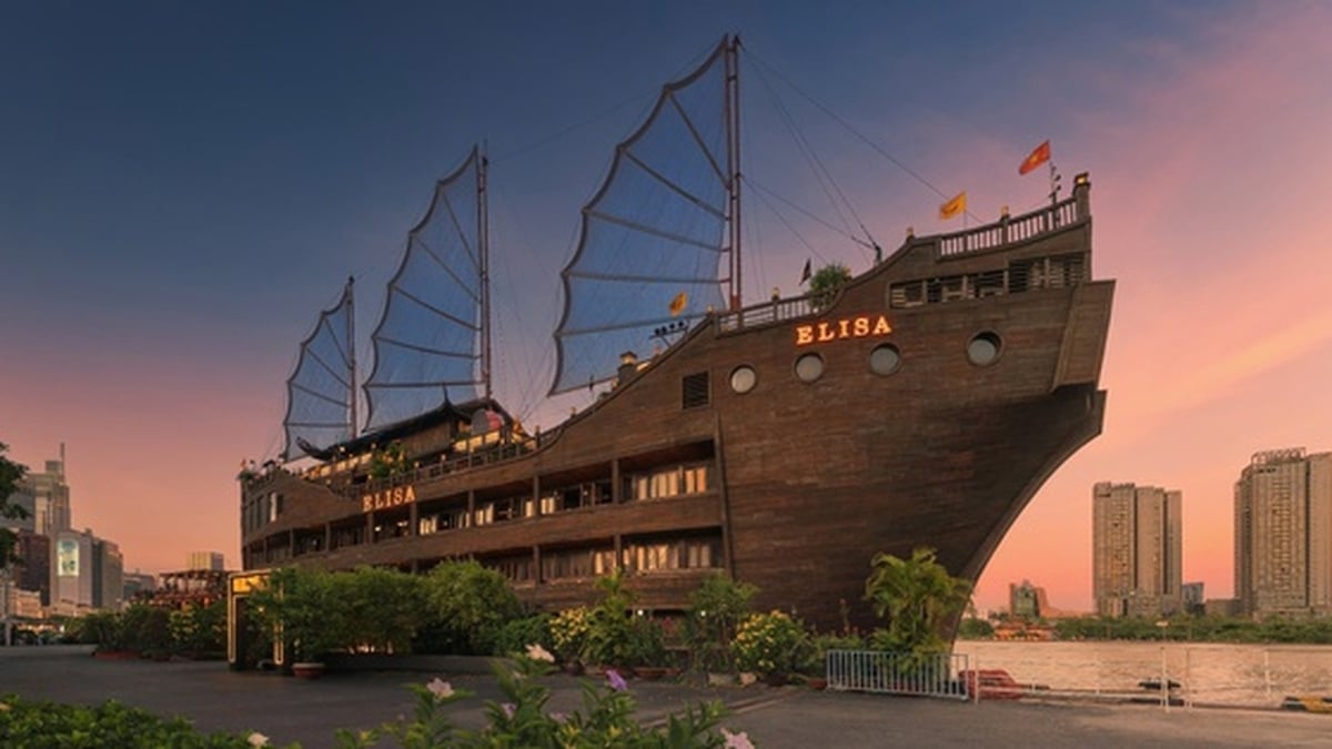 5-star restaurant ship Elisa in Ho Chi Minh City auctioned by Agribank for the second time