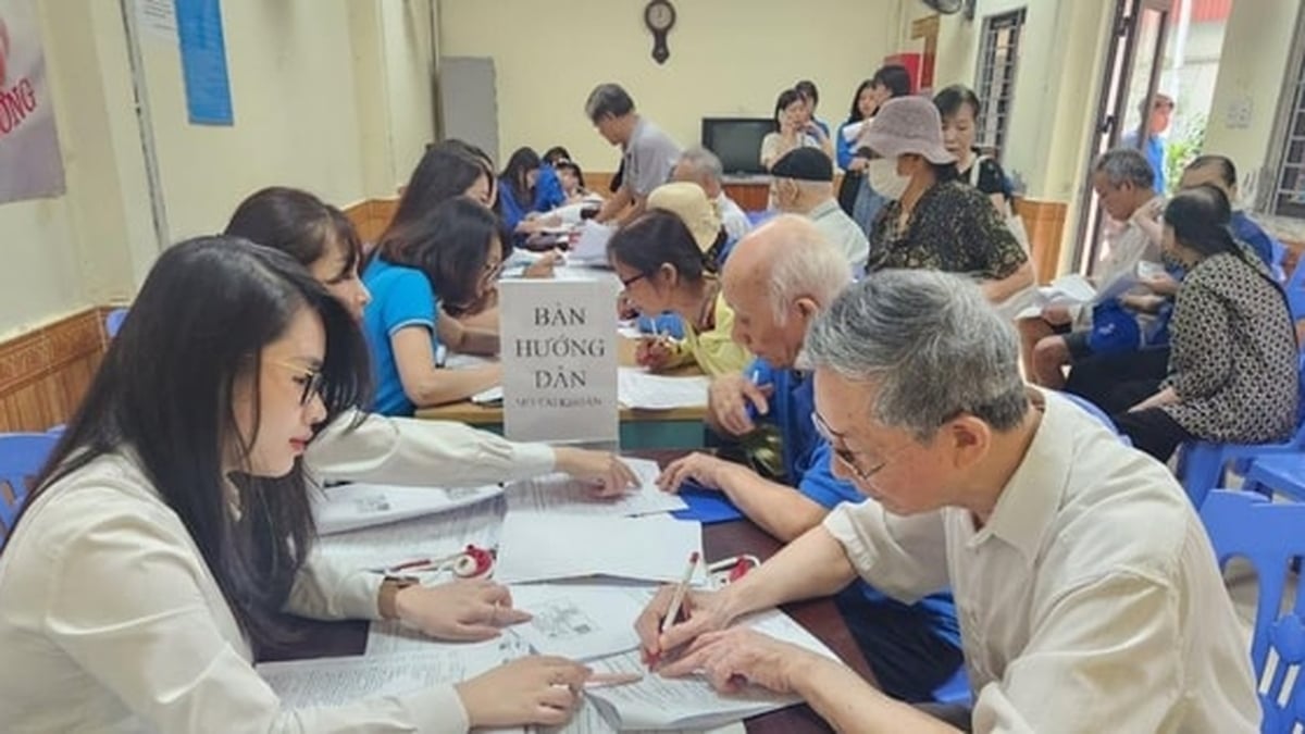 Hanoi teste les paiements de sécurité sociale sans espèces