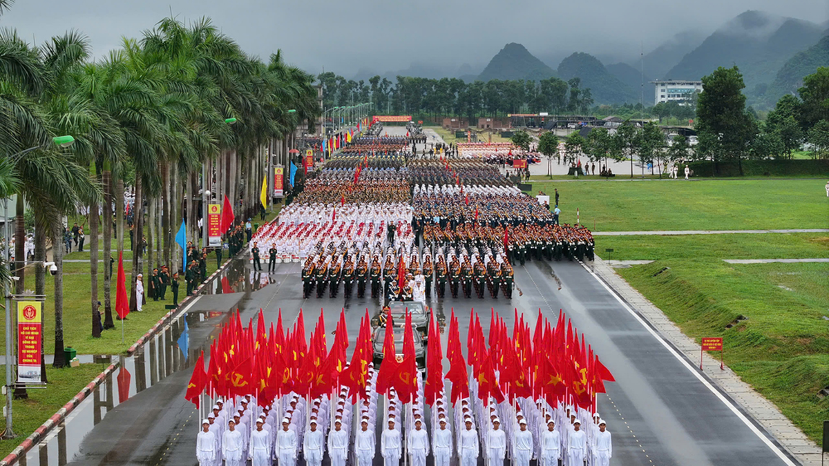 Synthesis of training forces for parade and march to perform mission A80