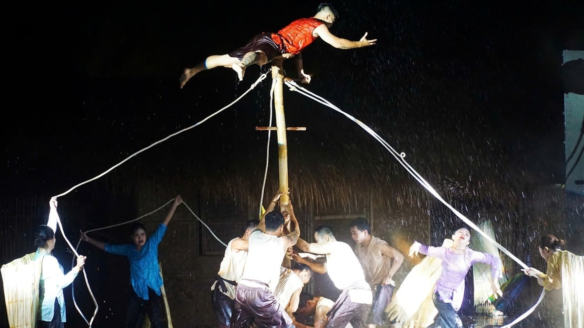 Explore the craft village, enjoy the live show recreating old Nha Trang