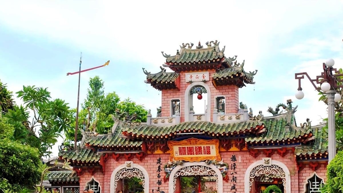 Deux salles d'assemblée du Fujian : une source, deux destins