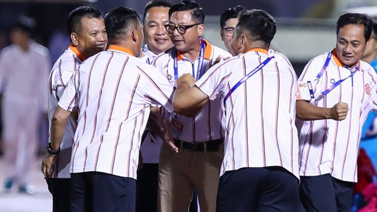 El impresionante regreso del entrenador Le Huynh Duc