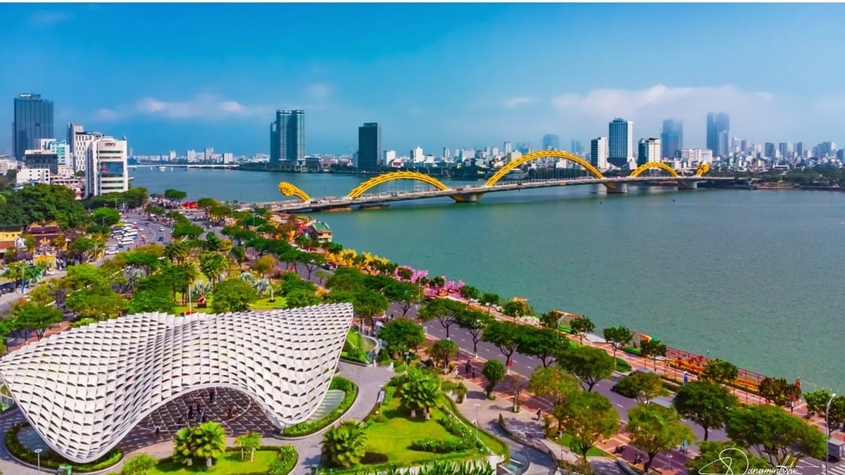 Developing public spaces in urban areas