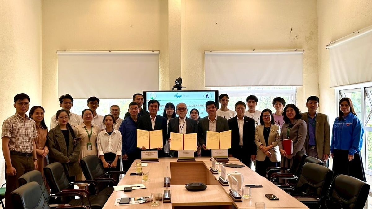Dalat University signs cooperation agreement to promote comprehensive development